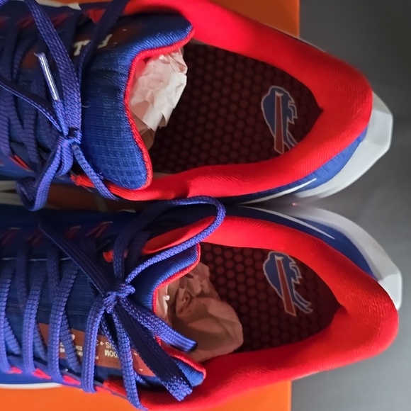 Buffalo Bills NIKE Zoom Pegasus 39 Running Shoe - Picture 3 of 11